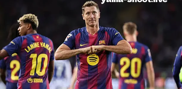 ميلان يراقب مستقبل روبرت ليفاندوفسكي مع برشلونة وسط انتهاء عقده بنهاية الموسم، واللاعب يفتح الباب أمام عروض أوروبية وعربية محتملة.